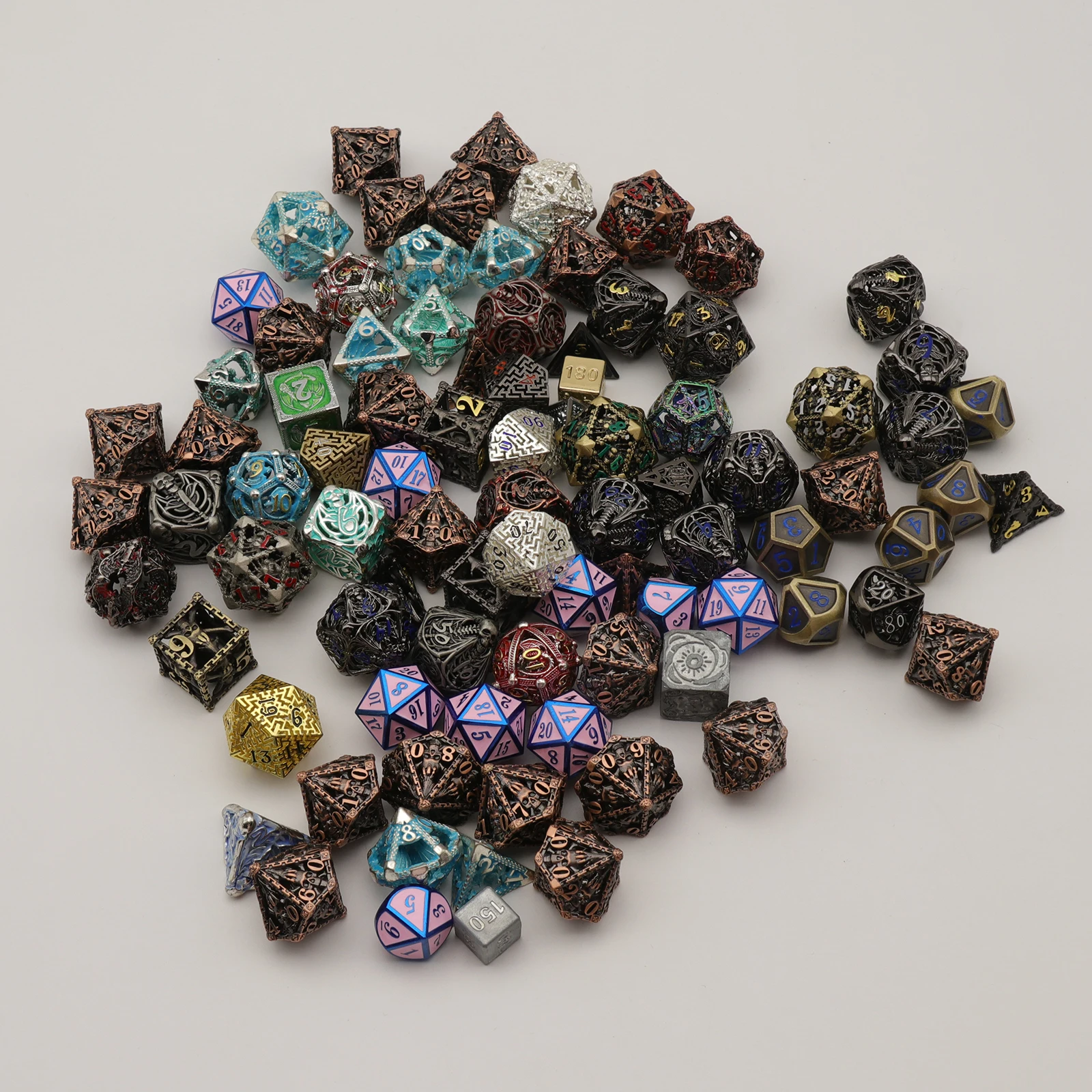 Dados de metal de cor aleatória, dnd d4 d6 d8 d10 d% d12 d20 dados poliédricos para jogos de tabuleiro d&d pathfinder rpg, 1 peça