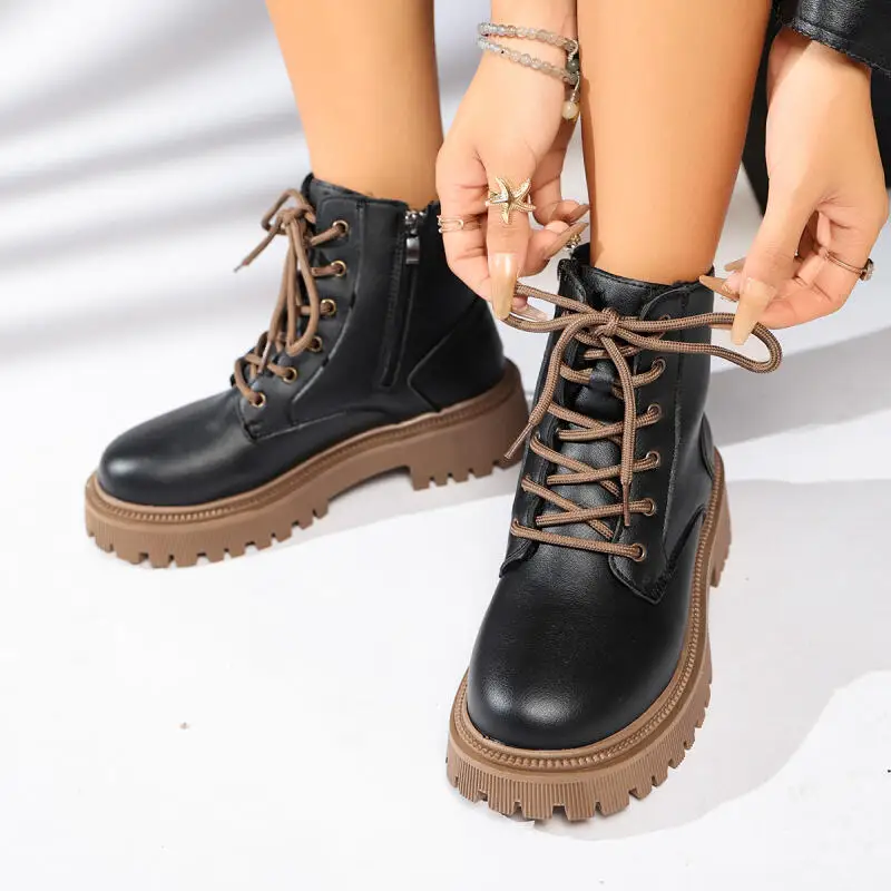 Women Non Slip Thick Bottom Motorcycle Boots Winter 2026 Warm Plush Platform Ankle Boots Plus Size Women Black Short Booties