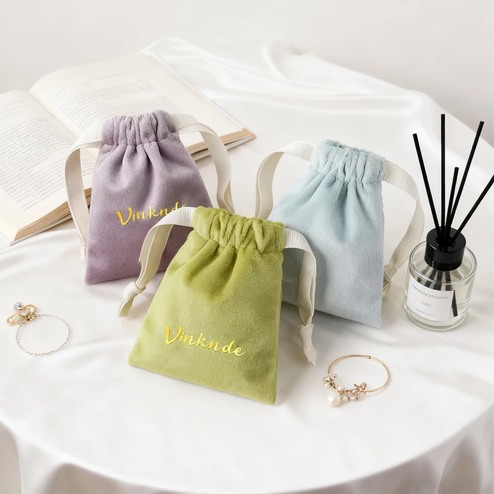 

100pcs Soft Velvet Jewelry Pouch Custom Logo Ribbon Drawstring Cotton Flannel Dust Wedding Gift Cosmetic Necklace Wrap Pack Bag