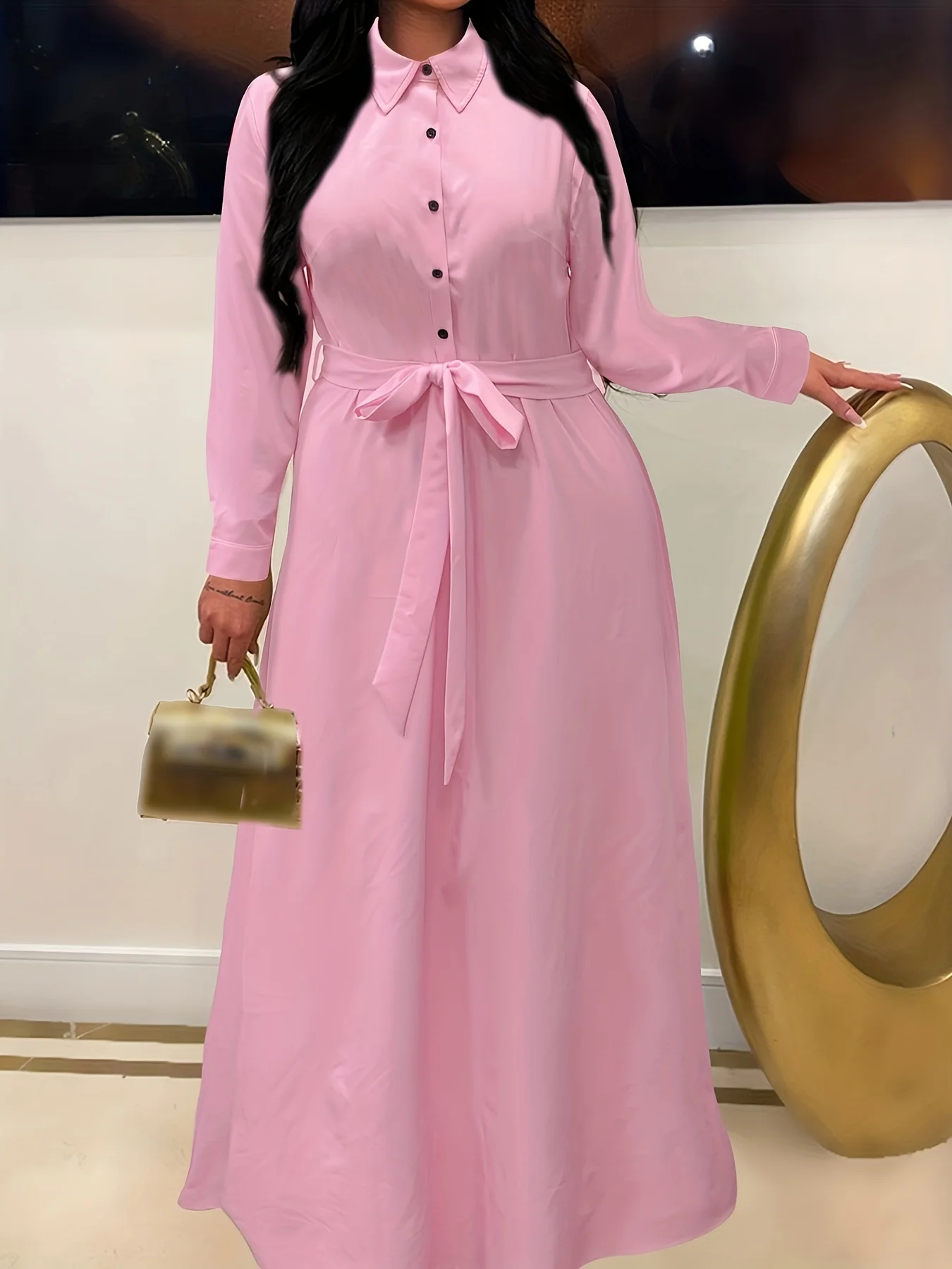 فستان طية صدر السترة بأزرار بلون سادة مقاس كبير