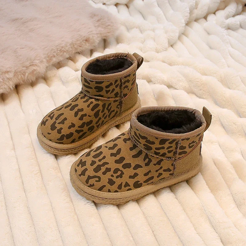 New children's shoes, children's leopard print snow boots, winter velvet thickened cotton boots, non-slip and lightweight