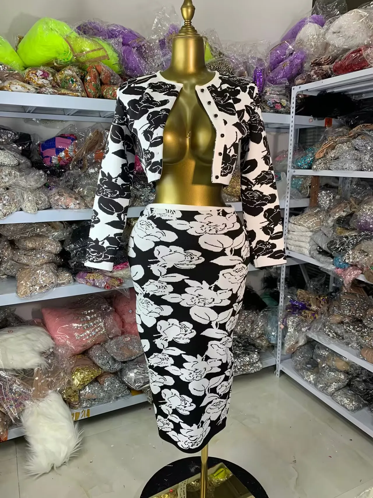 

Оптовая продажа с фабрики, женские жаккардовые бандажные наряды, осенний укороченный топ с длинными рукавами и юбка с высокой талией, эластичный трикотаж High Street