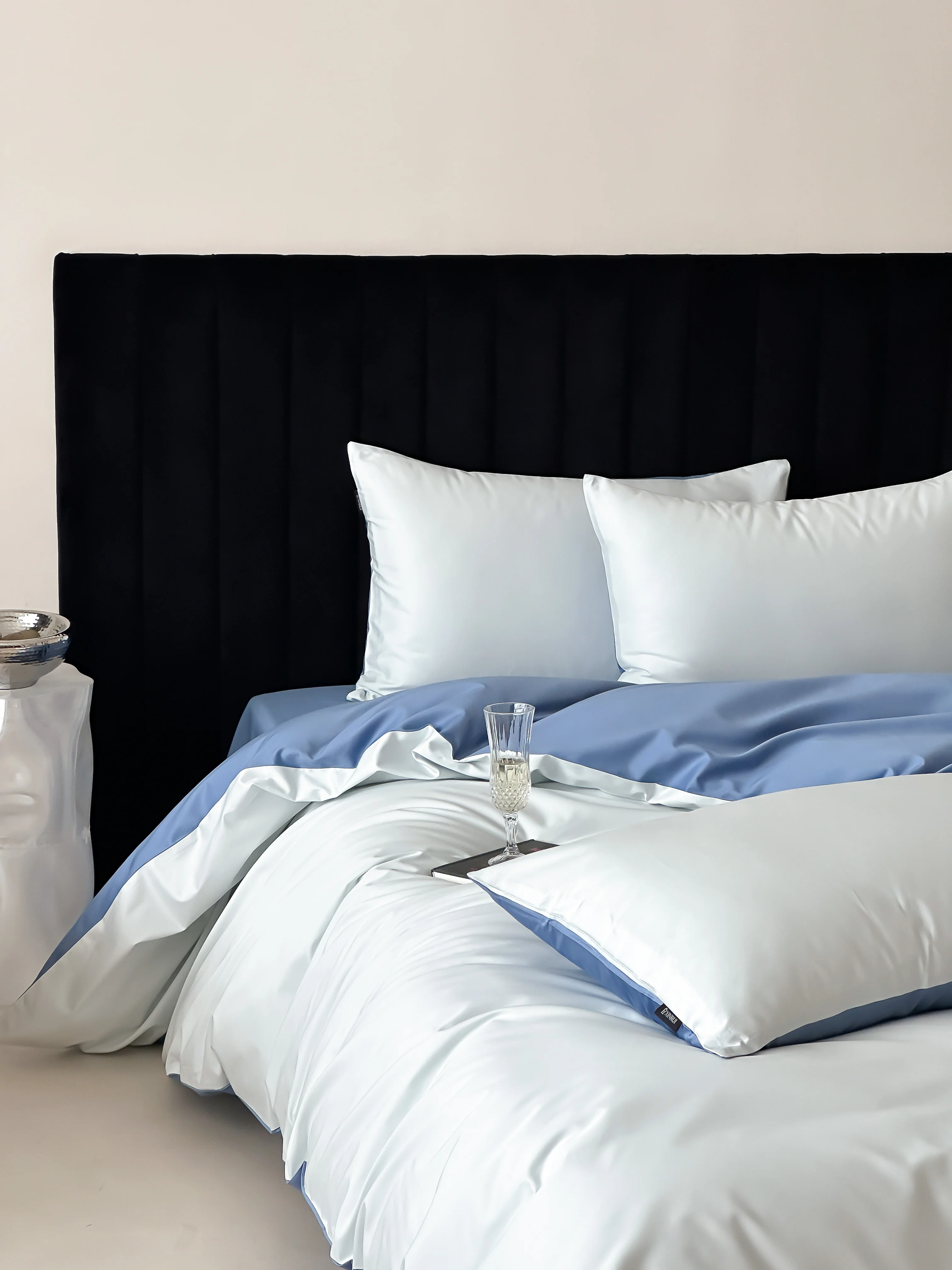 Luxury 100% Cotton 4-Piece Bedding Set, High-Grade Silky Soft Duvet Cover with Pillowcases, King & Queen Sizes for Bedroom Decor