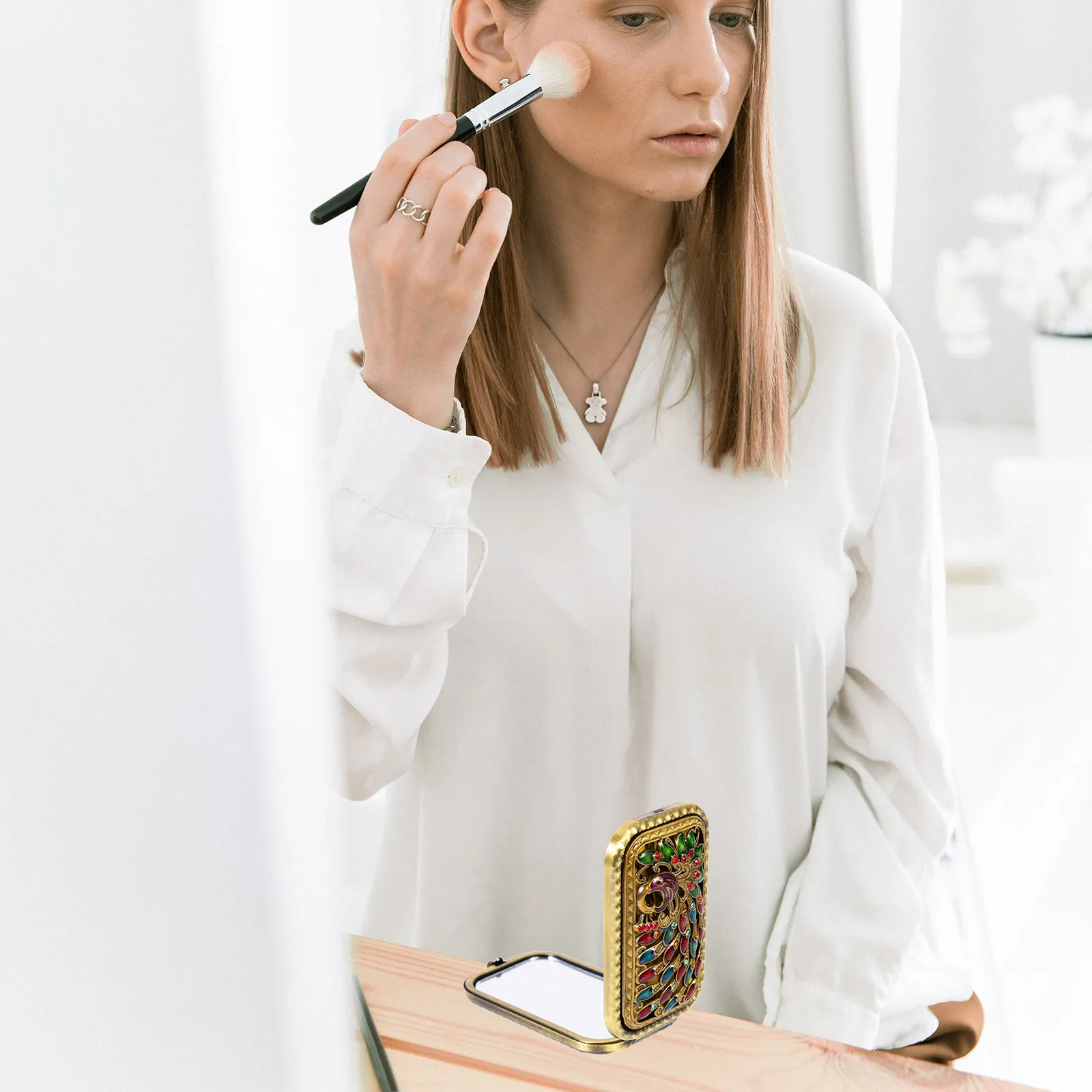

Dual-Sided Folding Portable Makeup Mirror Compact Metal Mirror with Vintage Carved Patterns for Travel Home Dormitory