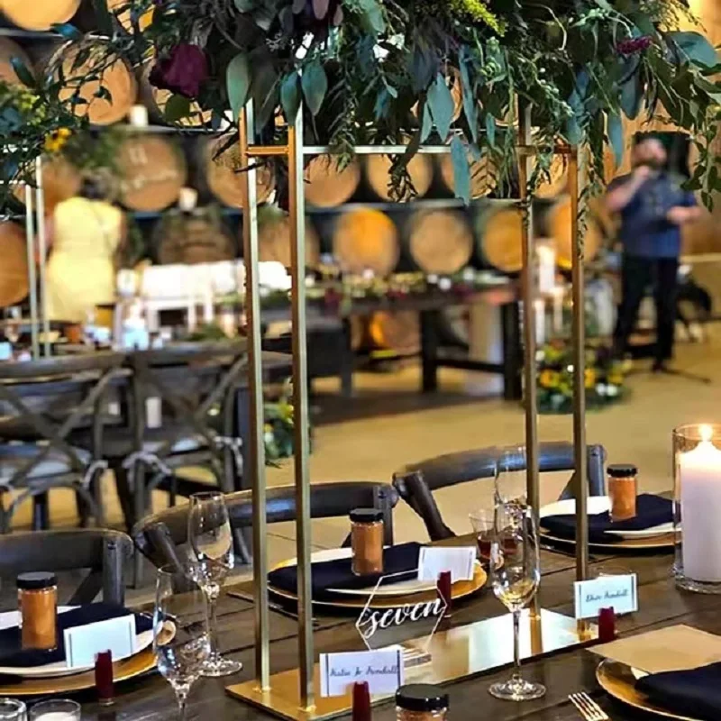 

Outdoor Wedding Table Centerpieces Decoration Ornament Hanging Metal Rack Flower Stand Candle Light Table Number Sign Holder