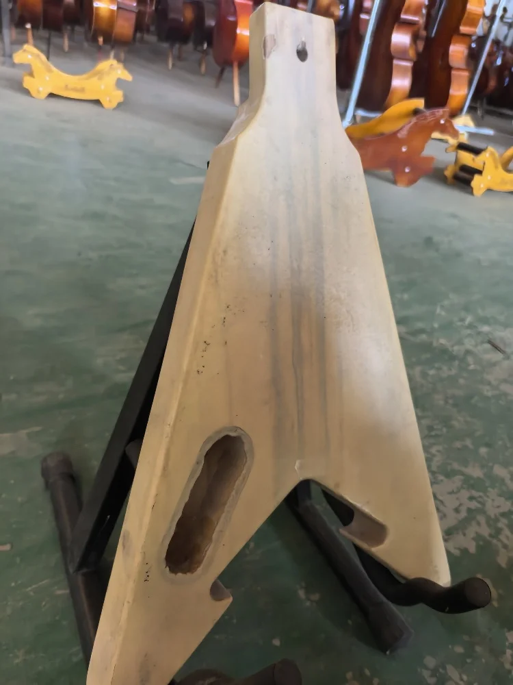 

Guitar triangle inventory defect, DIY guitar accessories, please place your order with caution