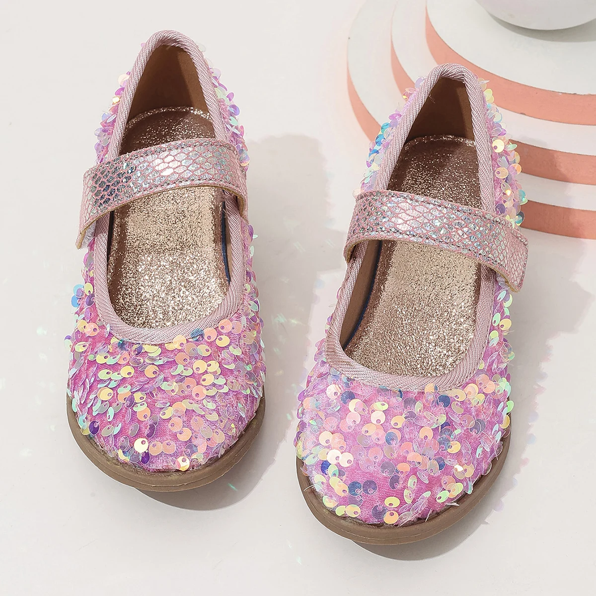 Girls' Iridescent Sequin Mary Jane Princess Shoes with Velcro Fasteners, Chunky Heels, Stage Performance High-Heeled Dress Shoes for Little Girls