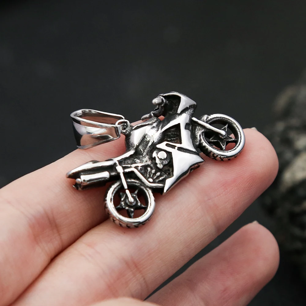 Fashion Vintage Motorcycle Pendant for Men Boys Punk Hip Hop Stainless Steel Knight Necklace Unique Jewelry Gifts Wholesale