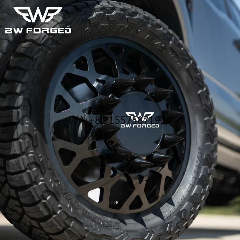 

22-30-дюймовые многоспицевые полированные кованые легкосплавные диски с PCD 8x6.5 и шириной 10J для тяжелых пикапов.