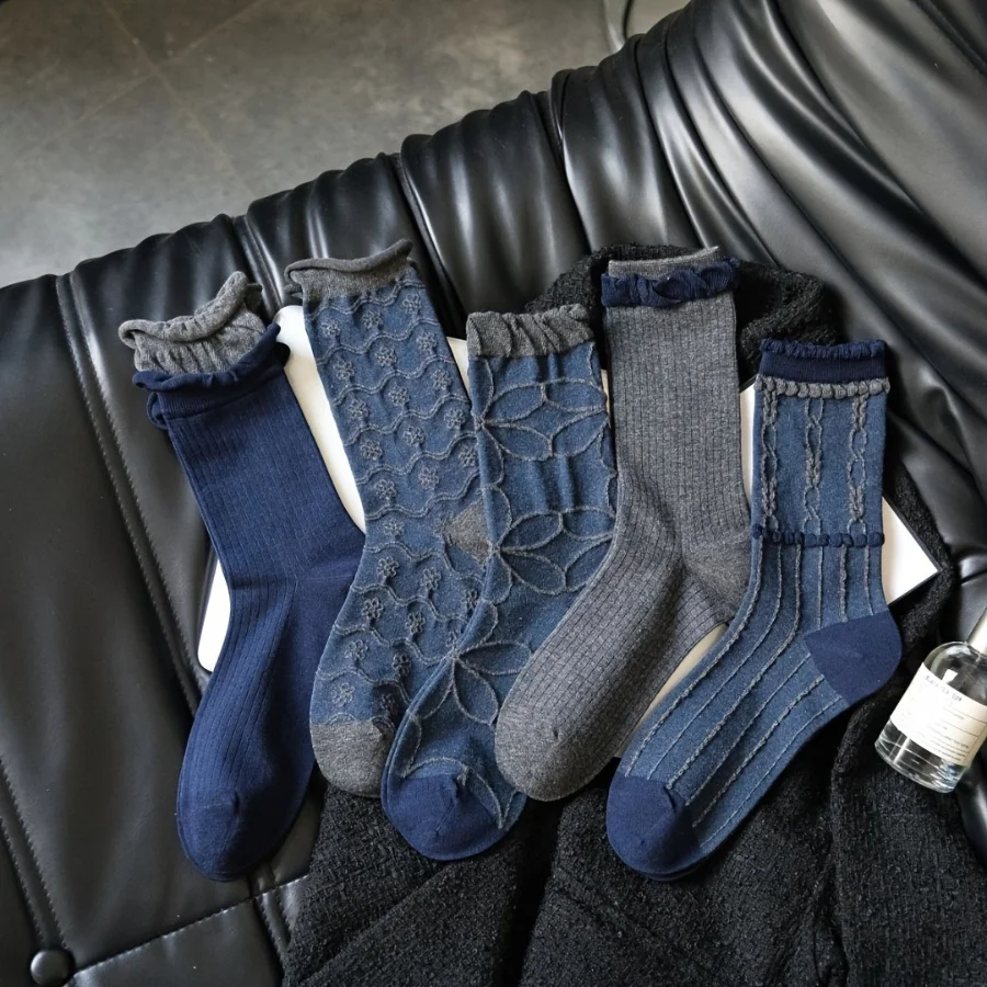 5 pairs of randomly sewn dark blue gray geometric retro art style mid length socks, suitable for foot shape, breathable