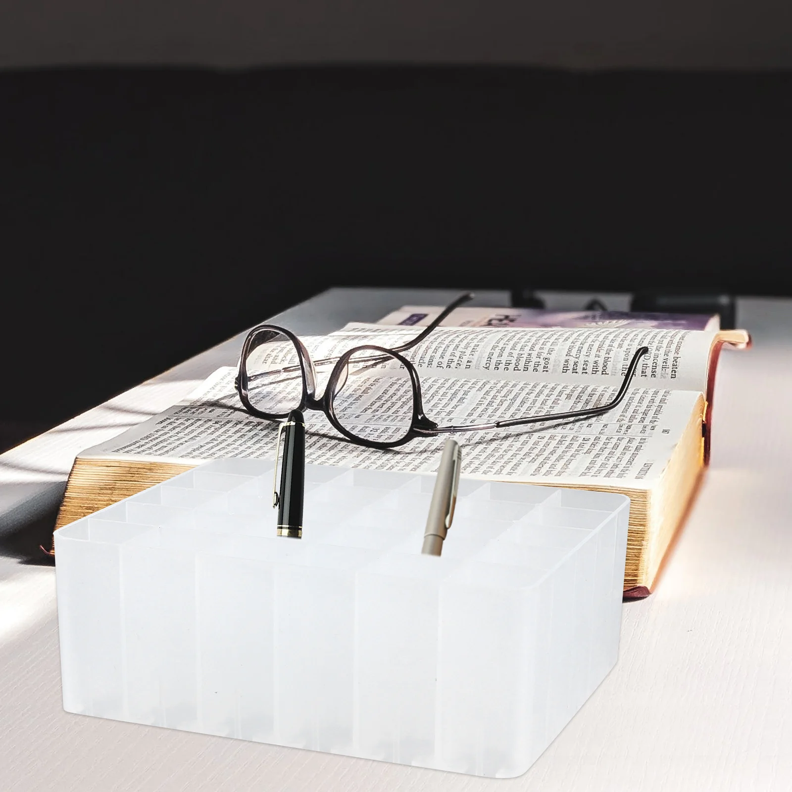 

4Pcs Stationery Organizer Plastic Pen Holder Mark Pen Container Portable Desk Organizer Color Fade Resistant