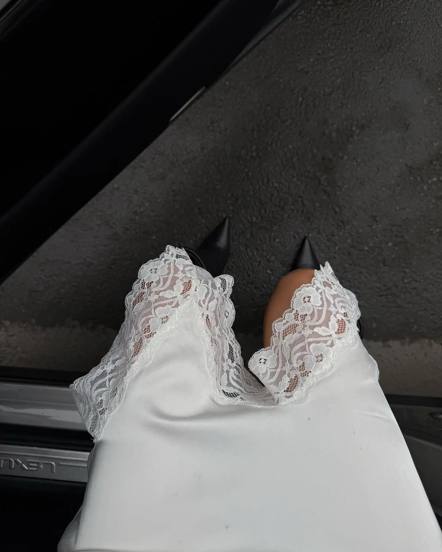 

Lace Irregular Hem Skirt White Large Size Womens Apparel With Floral Lace Detailing Perfect For Casual And Formal Occasions