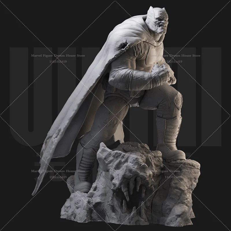 1/24 1/18 Scale DC Dark Knight Return Batman Bruce Wayne Strike Battle Damage Edition DIY Self-assembled Resin Un-panited Doll