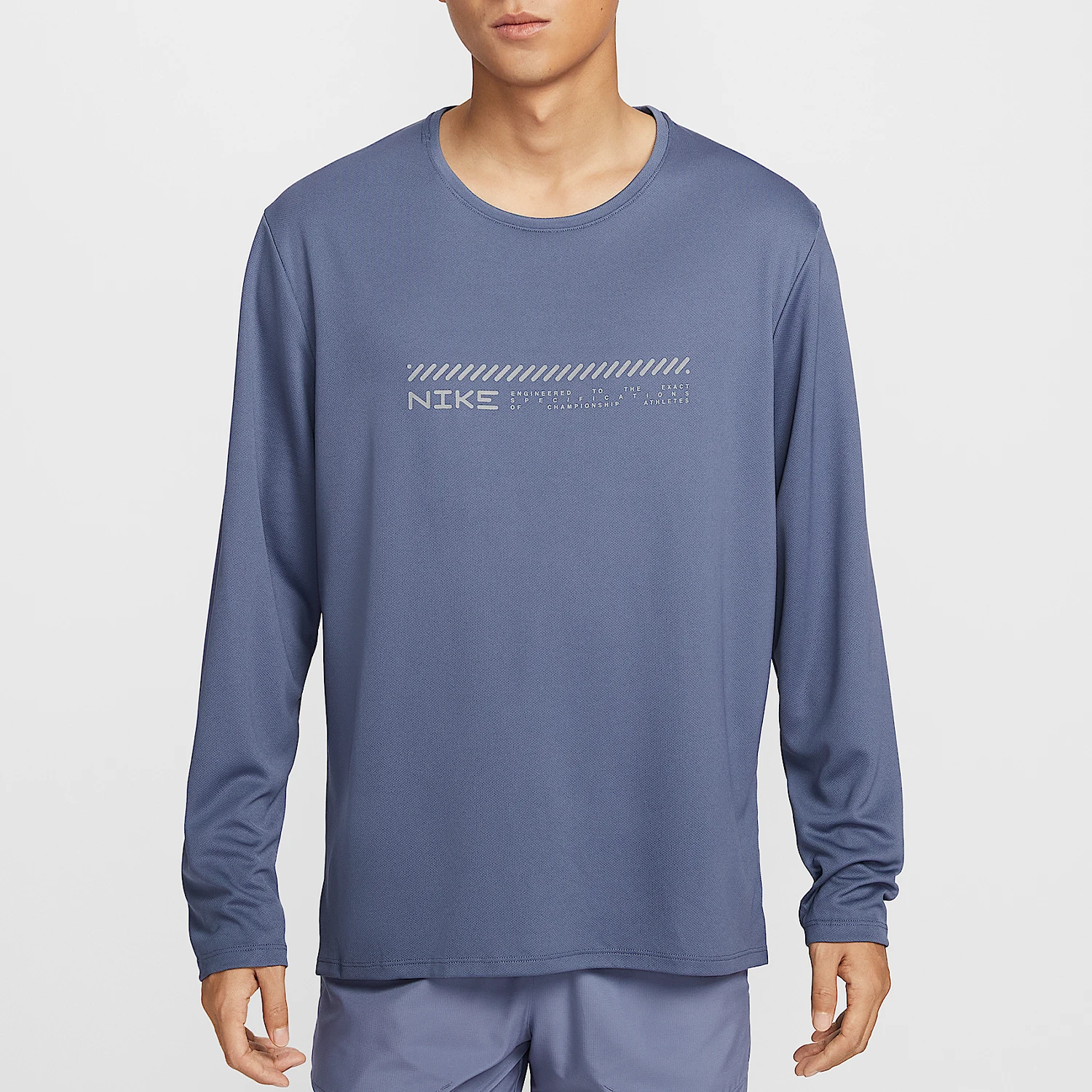 

Оригинальный мужской топ Nike Miler Dri FIT с круглым вырезом и длинными рукавами для бега IM5967-491