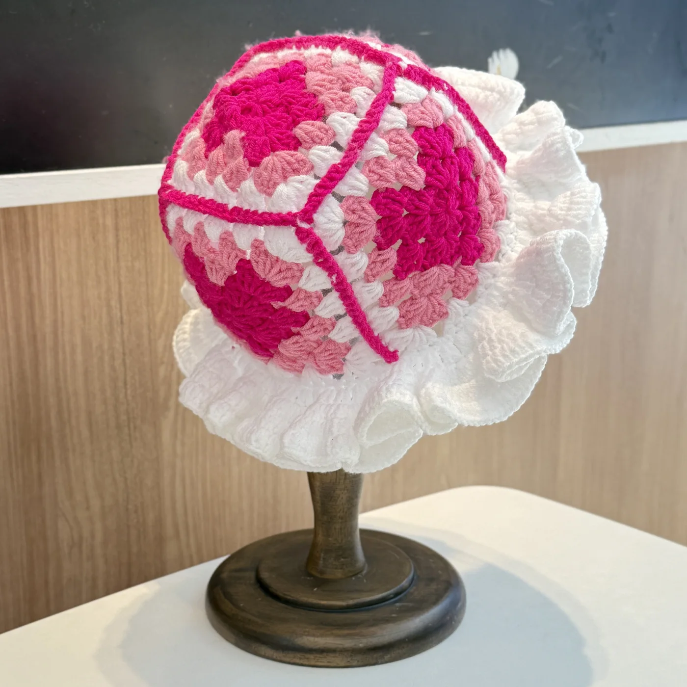 Women Granny Square Hand Crochet Hat Heart Color‑Block Ruffle Edge Knit Beanie Winter Hollow Foldable Skullies Cap Holiday Gift