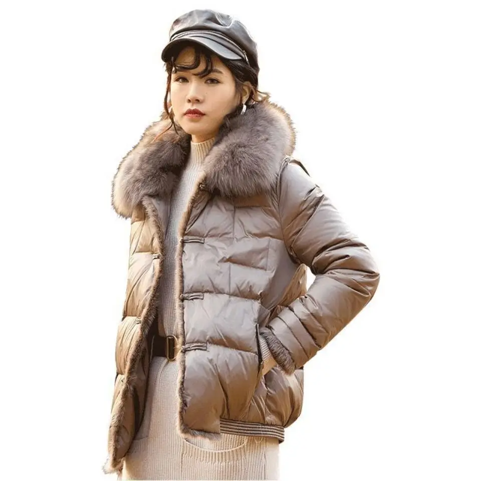 Fashionable Retro White Duck Down Buckle Short Down Jacket New Lightweight Thin Mink Fur Placket Jacket for Women Puffer Jacket