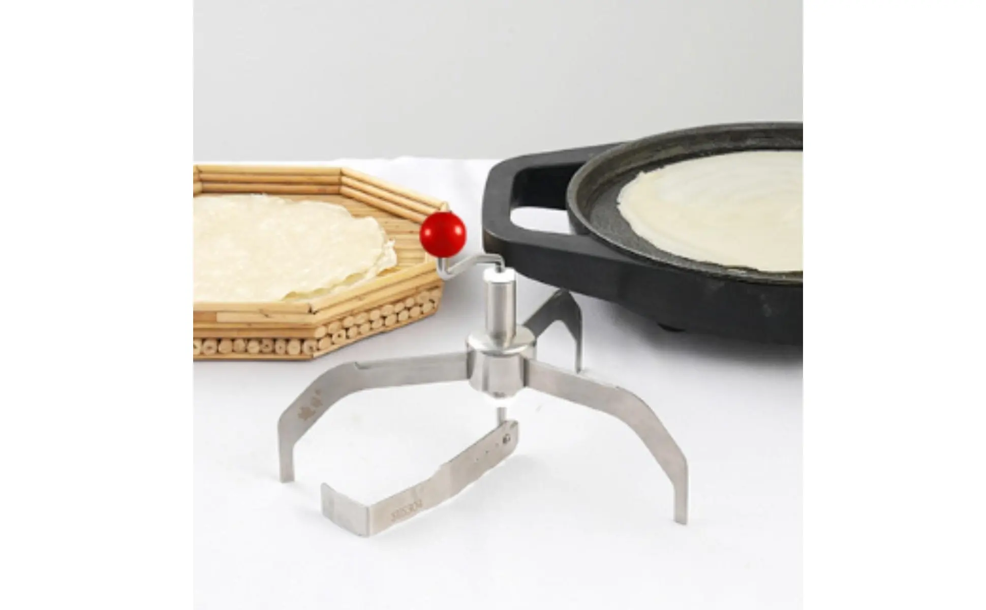 Hand Crank Crepe Tool Easy to Use Stainless Steel Crepe Spreader Manual Pancake Spreader Long-Lasting Kitchen Tool