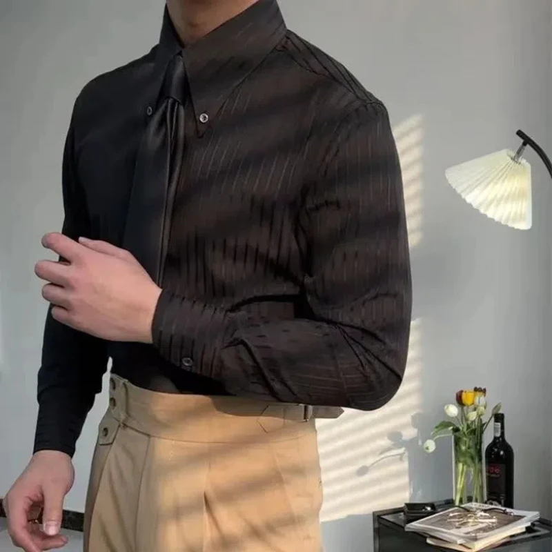 Pointed Collar Striped Shirt Light Color Retro Button Collar Slim Shirt Fashionable Gentleman Temperament Versatile Top for Men