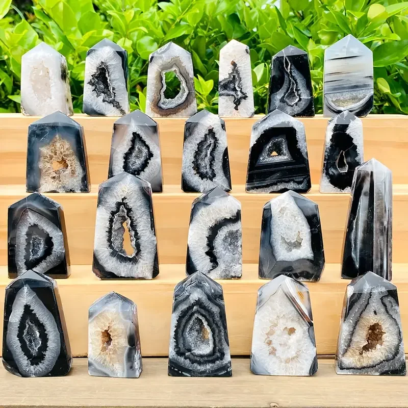 1pc Natural Black Onyx Geode Agate Point - Crystal for DIY, Home Decor, Jewelry Making, Halloween, Christmas Party Decorations
