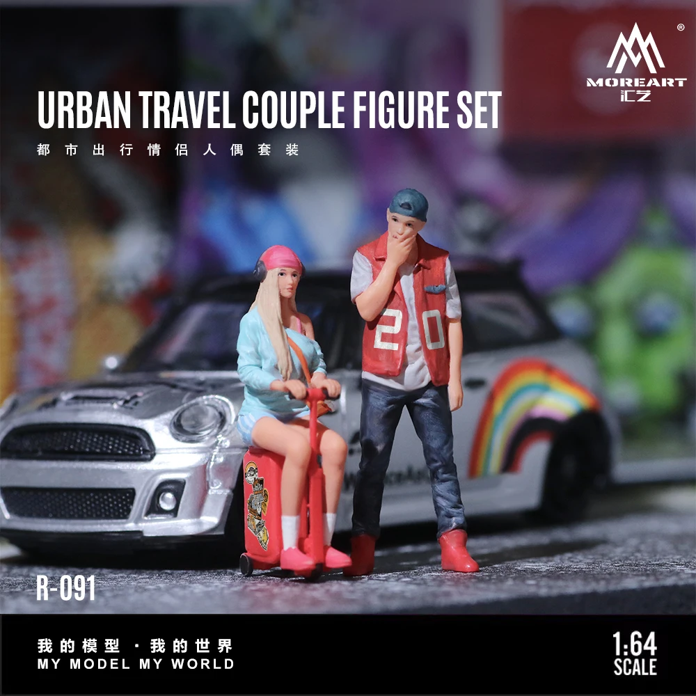 

*Pre-order*More Art 1:64 Urban Travel Couple Figure Set Realistic Resin Model For Diorama Scene Collection Display