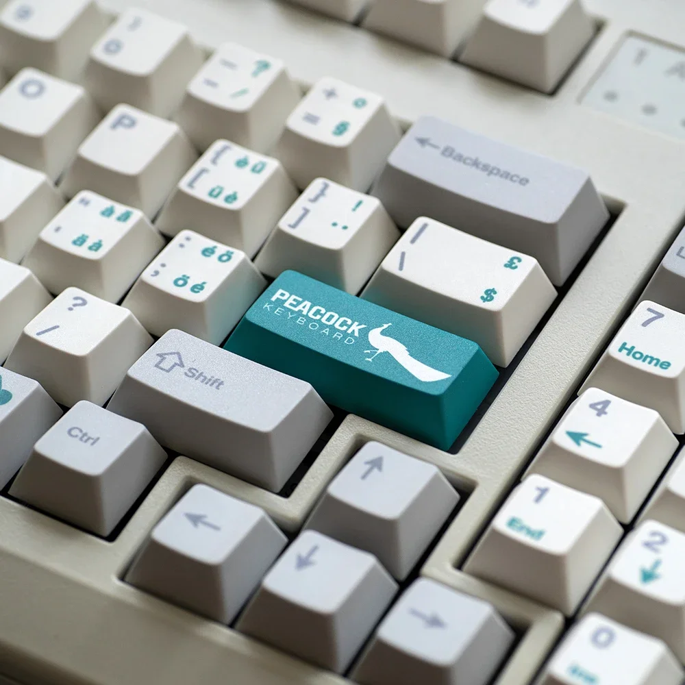 

Original Keycaps Peacock Vintage Peacock PBT Hot Sublimation Customized Mechanical Keyboard