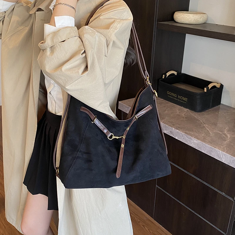 

Осенняя замшевая сумка через плечо для женщин, новинка 2023 года, винтажные многофункциональные рюкзаки большой вместимости, женская дизайнерская дорожная сумка-тоут