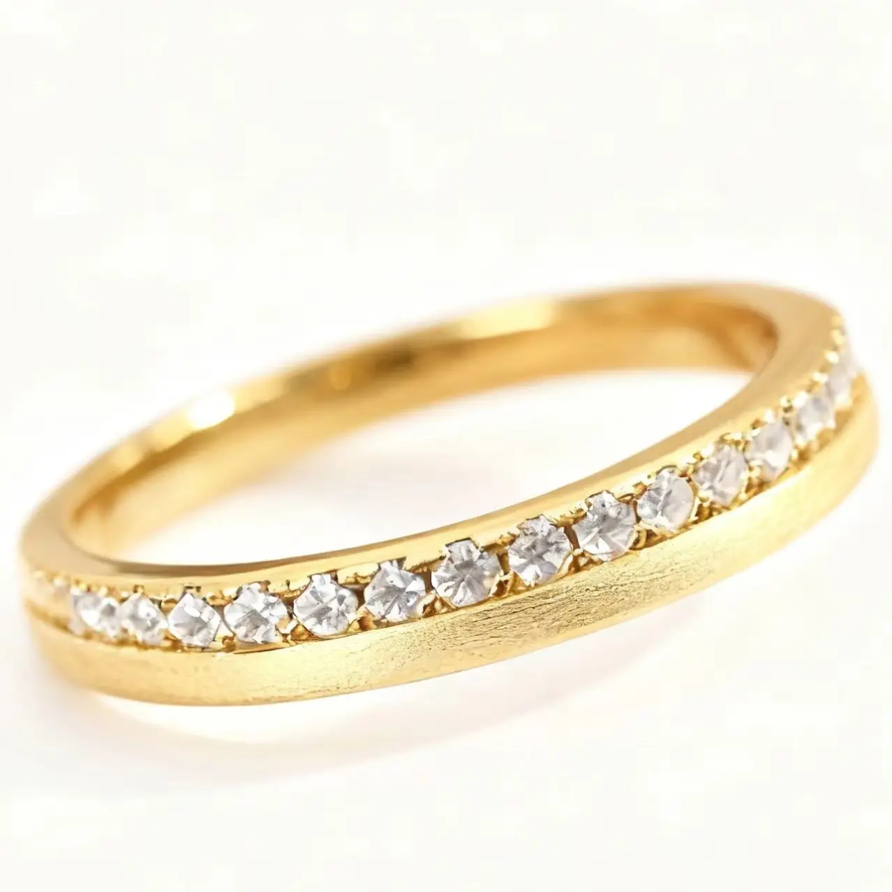 

Thick Rhodium Plated 925 Sterling Silver Dazzling Double - Layer Ring: A Fusion of Elegance and Quality