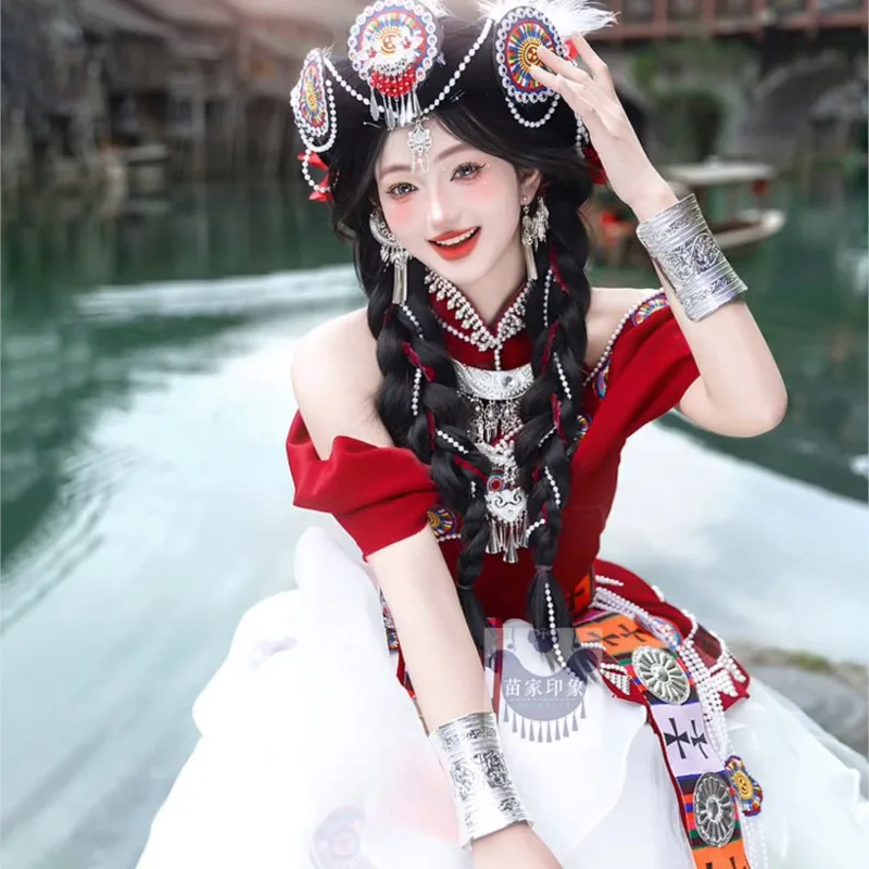 Nova fotografia de roupas exóticas nacional vermelho menina conjunto viagem