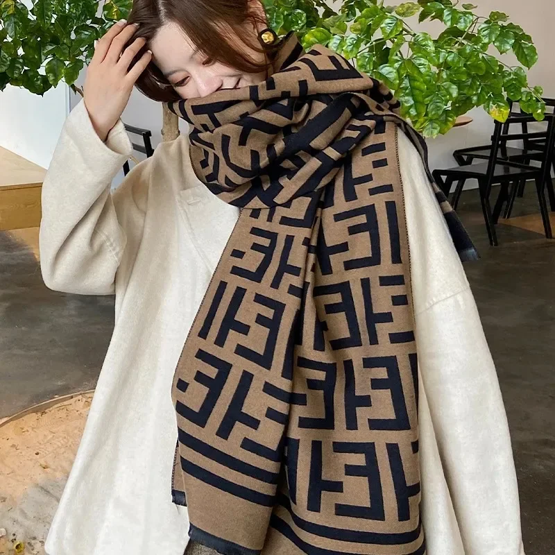 Luxury Brand Women Winter Scarf Classic Letter Imitation Cashmere Scarf Double Sided Thick Warm Large Shawl Fashion Versatile