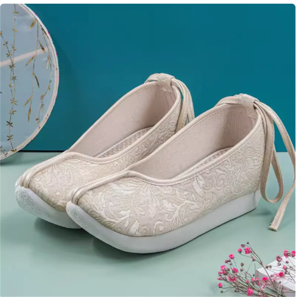 

Hanfu Shoes Children's Original Beaded Ancient Style Inner Height Increasing Round Head Soft soled Shoes