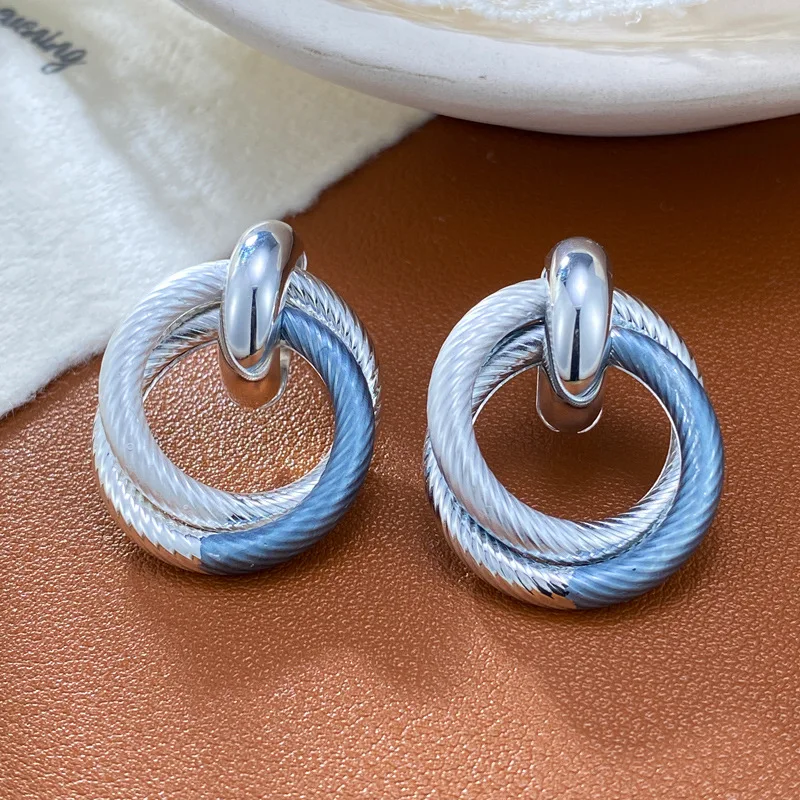 Personalized fashion exaggerated metal winding thin coated circle earrings women's light luxury earrings