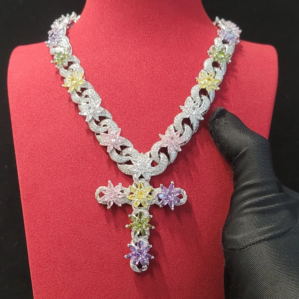 Fashion Iced Out Colorful Flowers Necklace Chain Luxurious Link Cross Chains For Women Hip Hop Jewelry Girl Birthday Gifts