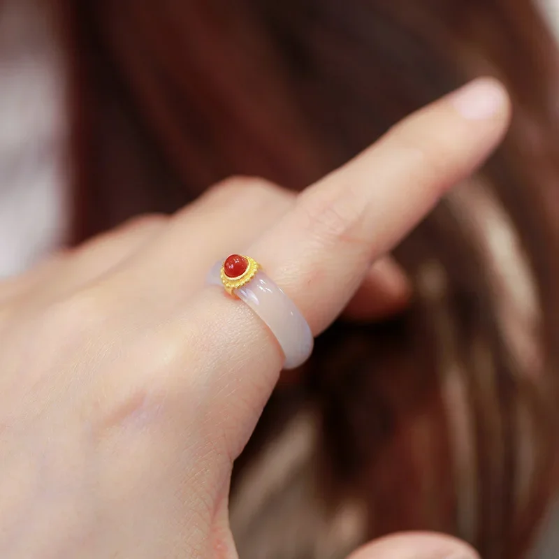 Cincin giok putih alami S925 perak bertatahkan batu akik merah wanita Retro indah Aksesori Hanfu gaya nasional