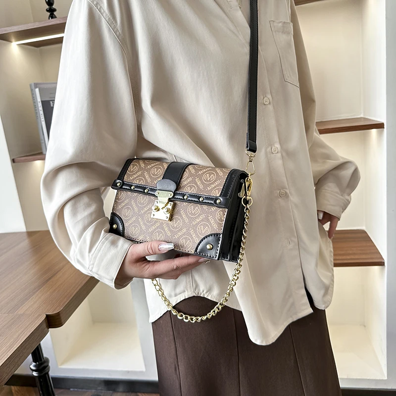 

Elegant Women's Leather Crossbody Bag Luxury Designer Handbag Classic Shoulder Tote For Urban Daily Fashion