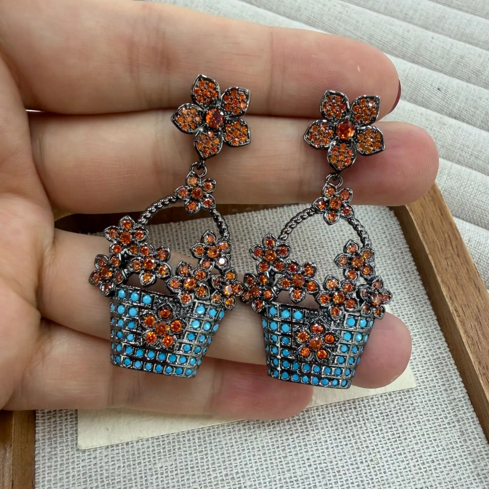 

Women Flower Basket Shaped Flower Zircon Earrings 2026