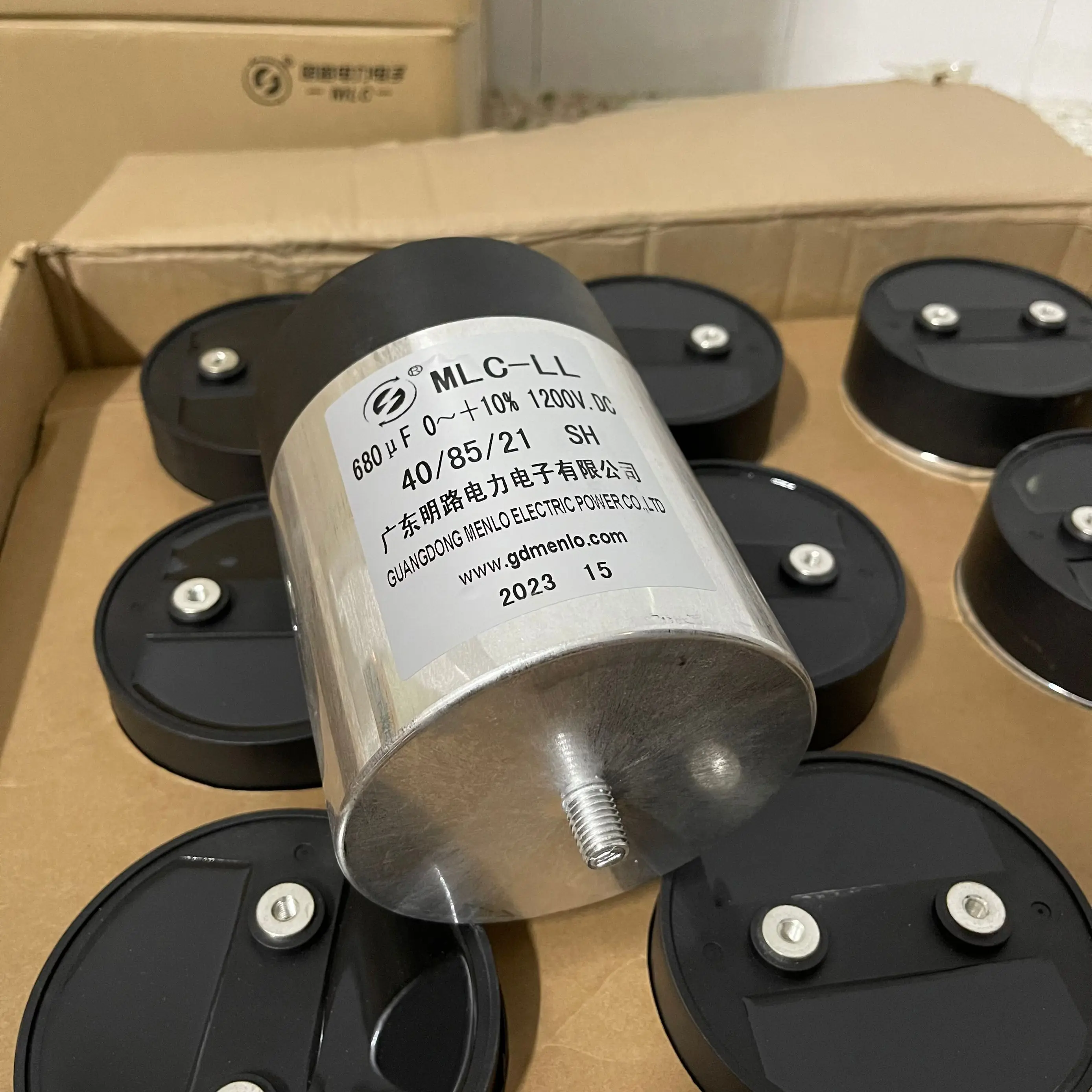 Original Minglu MLC-LL 680UF 1200V DC-LINK DC support high-voltage film electrodeless capacitor 150mm*115mm