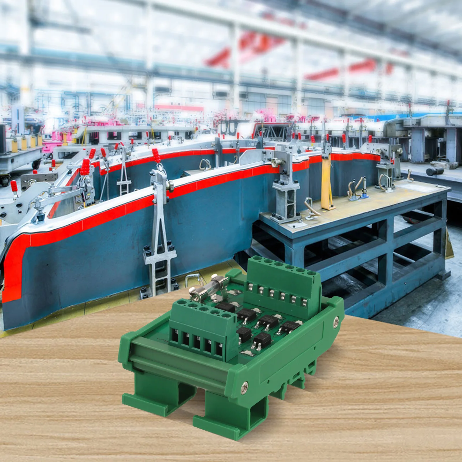 Reliable 4CH Signal Converter for PLC Systems Optocoupler Isolation Supports NPN/PNP Signals Compact and Efficient Design