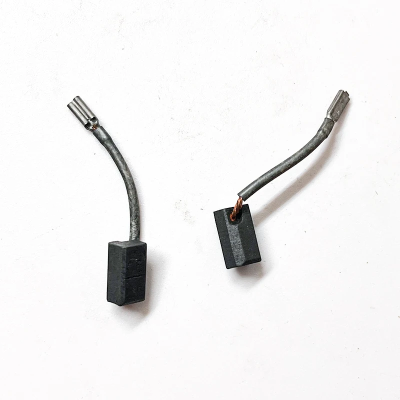 Sikat Karbon G13SS2 Cocok untuk Hitachi G13SS2 G13SE4 G10SR4 G10SS2 Sikat Gerinda Sudut dan Aksesori 7.4Mm * 6.5Mm * 14Mm