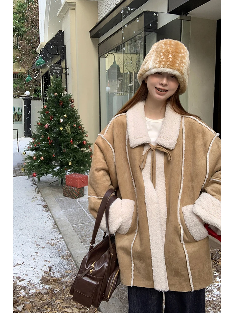 เสื้อแจ็คเก็ตหนังกลับสีแดงสำหรับผู้หญิง รุ่นฤดูใบไม้ร่วง-ฤดูหนาว แต่งขนเทียม สไตล์เกาหลี อเนกประสงค์ อุ่นสบาย ใช้เป็นเสื้อคลุมด้านนอกได้