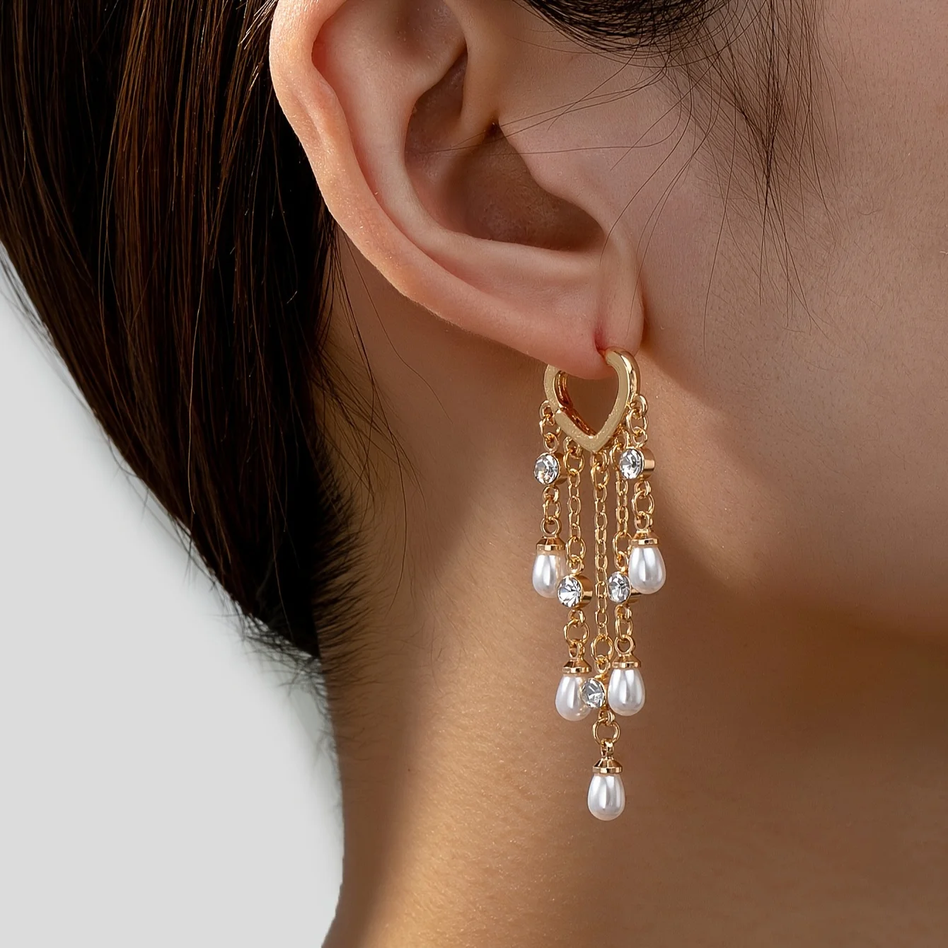 

A Pair of Trendy Exquisite Golden Faux Pearl Earrings with Rhinestone Tassels for Women Daily Wear Accessories Jewelry Gift