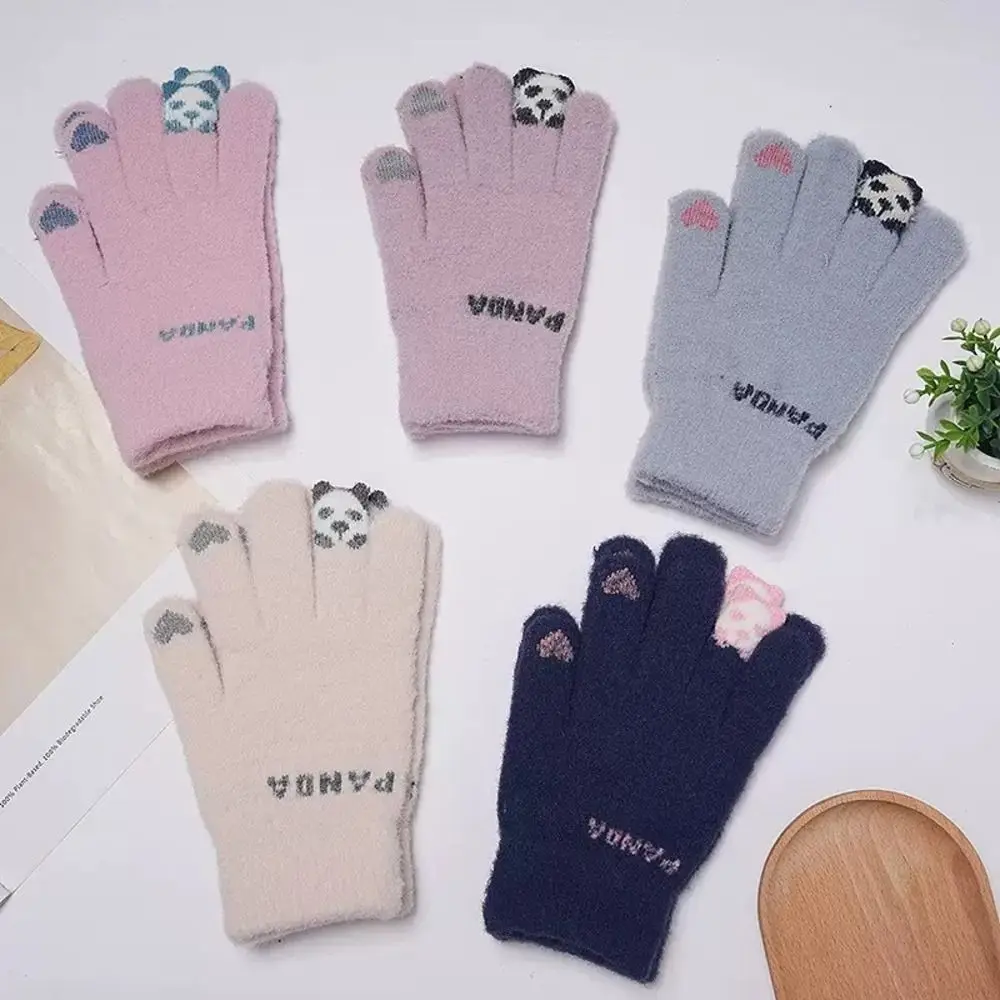 Bear Design Crystal Fleece Knitted Gloves Knit Fabric One Size Touch Screen Full Finger Gloves Thick Warm Gloves Daily Commute