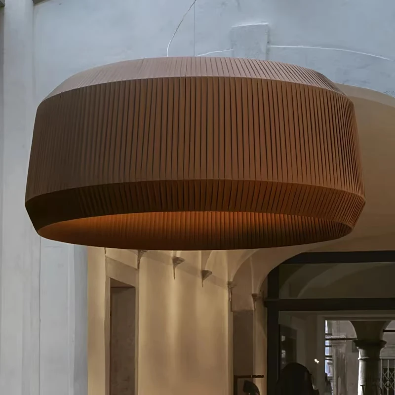 Modern minimalist circular creative pendant light suitable for decorating living rooms, dining rooms, and study rooms