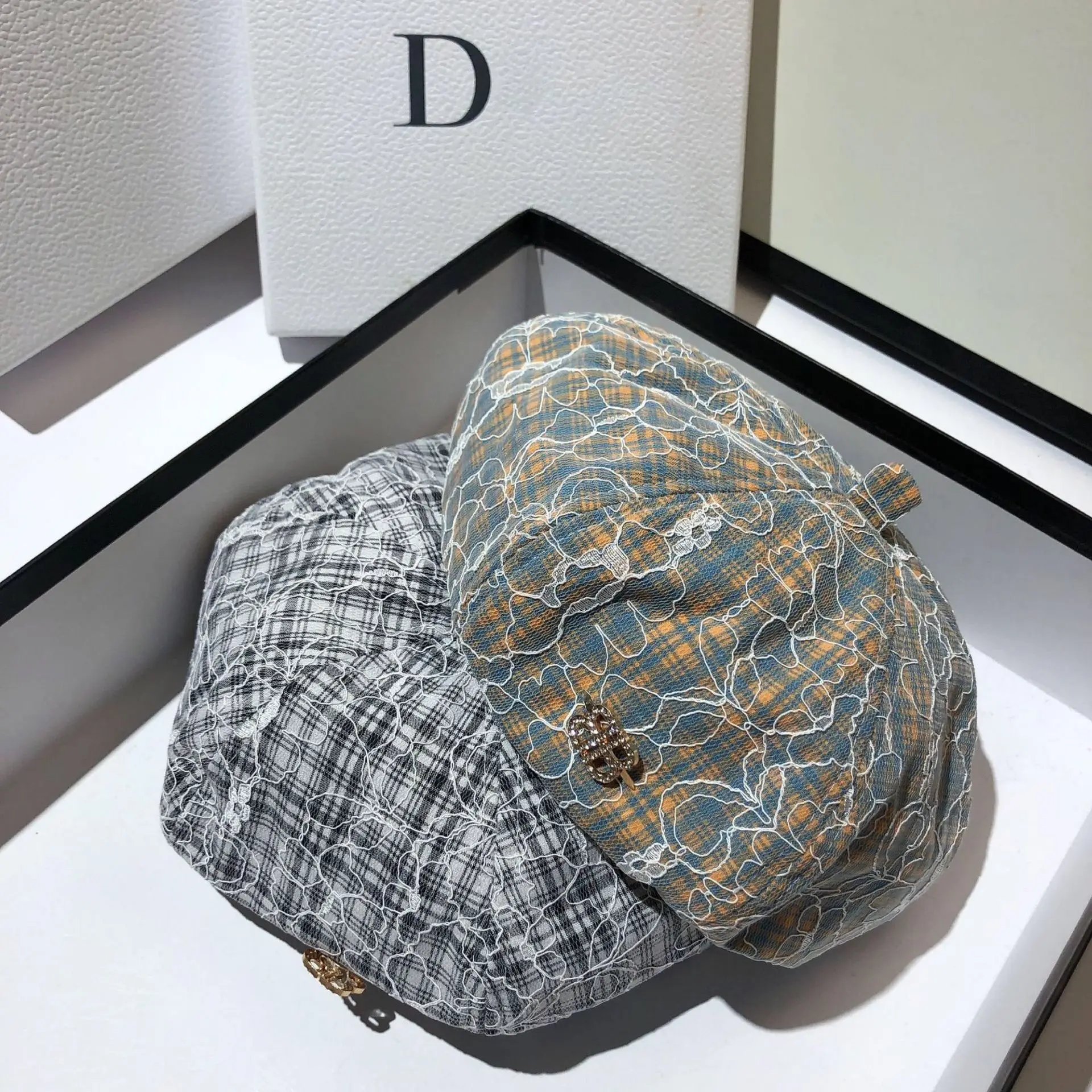 قبعة دانتيل من قماش الجاكار Xiaoxiangfeng على الموضة لعام 2025 - قبعة رسام مثمنة جديدة للخريف في الهواء الطلق متعددة الاستخدامات أغطية رأس للشارع