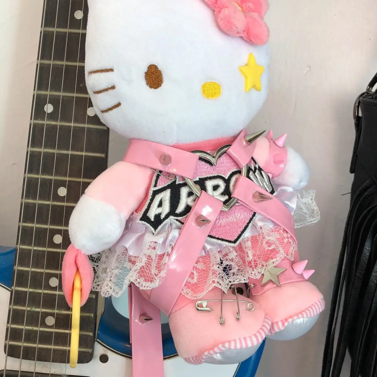 2022 Hello Kitty Cat Shoulder Messenger Bag Plushie Stuffed Anime Doll KT Doll Soft Sister Cute Cartoon Accessories Plush Gift