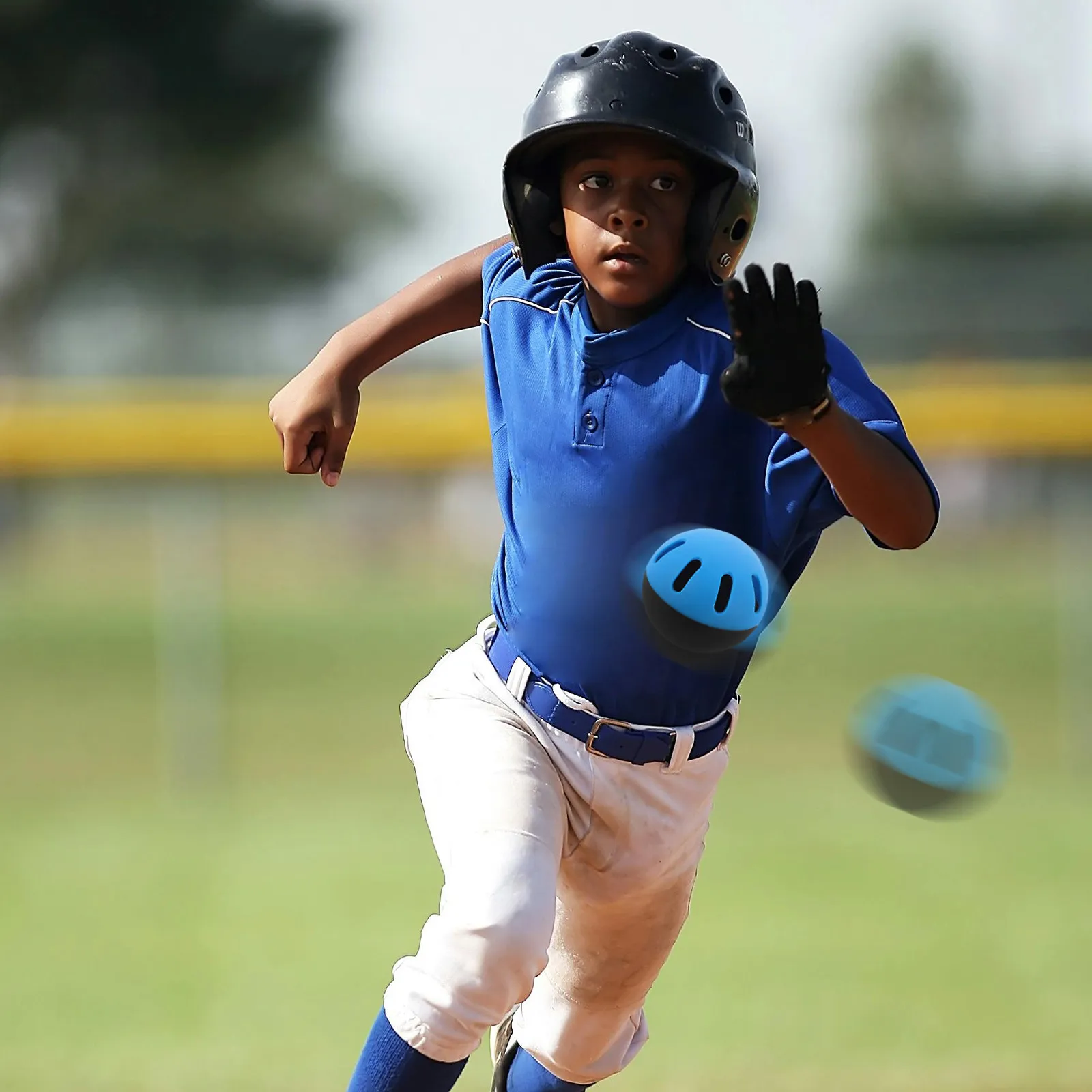 

Hollow Soft Baseball Training Balls Lightweight Eva Practice Baseballs for Batting Throwing Catching Safe Indoor Outdoor Use