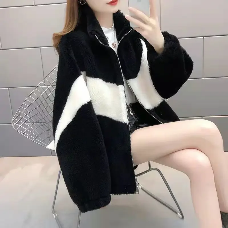 Warm Stand collar Faux fur Winter Jacket Female 2024 New Korean Loose Thick Lamb wool Coat Short Stitching Womens Parkas Outwear