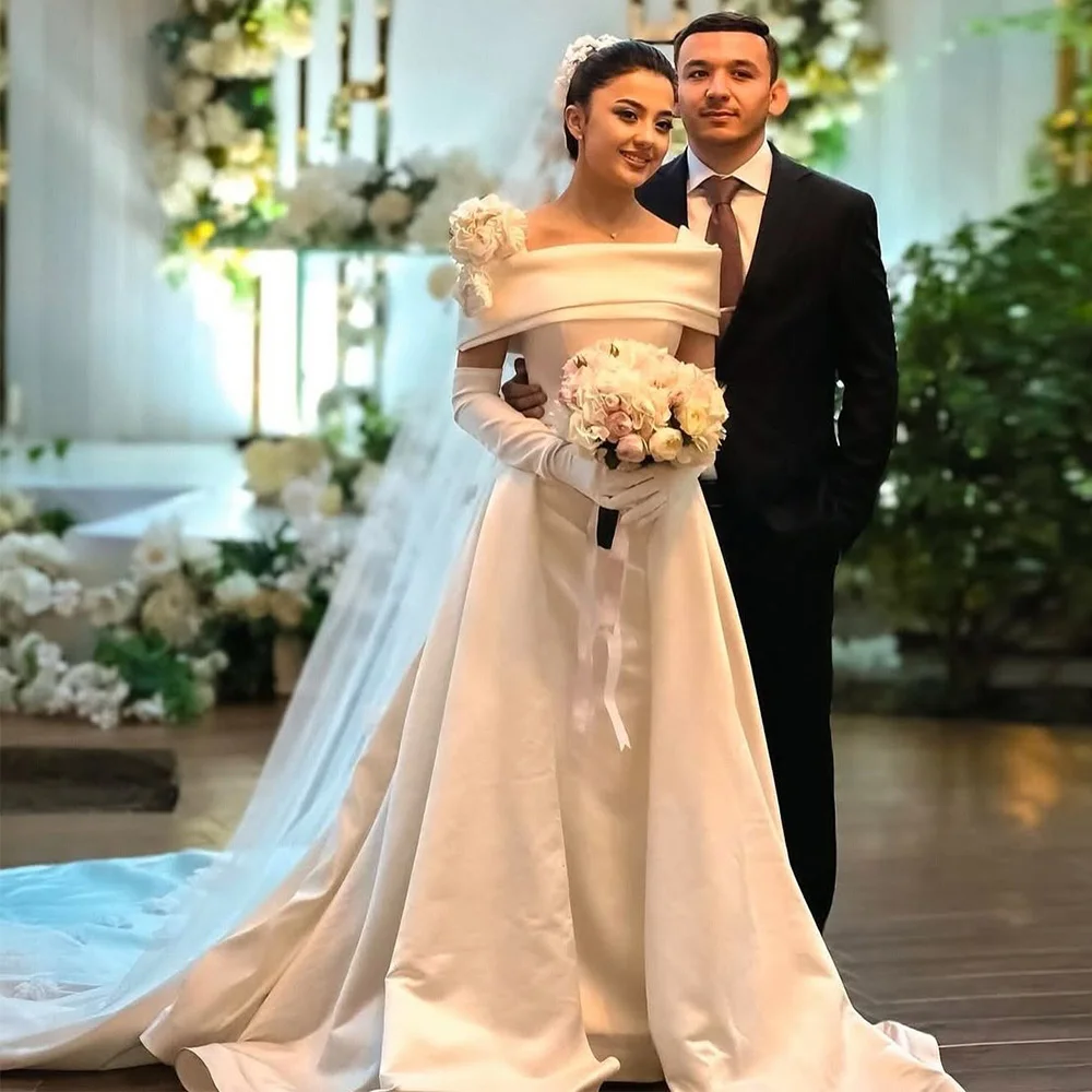 Dromerige 3D-bloemen op maat gemaakte vestido de novia klassieke bruidsjurken met boothals en off-shoulder charmante satijnen trouwjurk