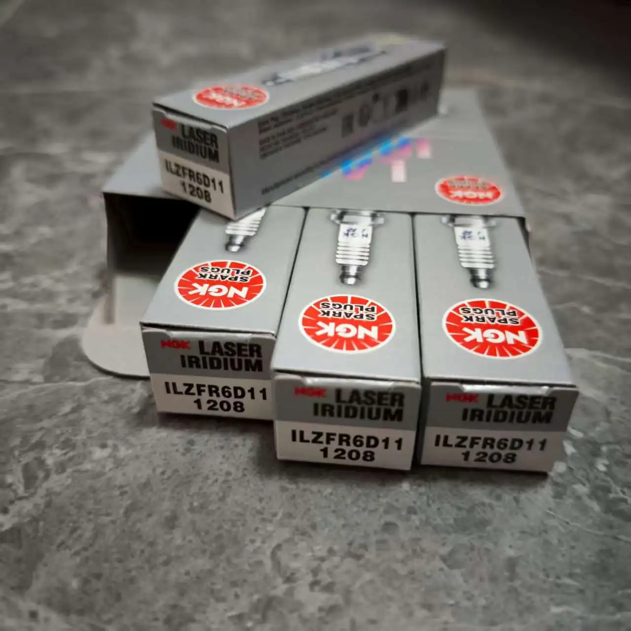 

4/6 шт. Свеча зажигания ILZFR6D11 NGK 1208 для BMW E60 E90 E91 E92 E93 E81 E82 E87 E88 F10 E61 E85 E89 530I 523I 525I 325I 330I