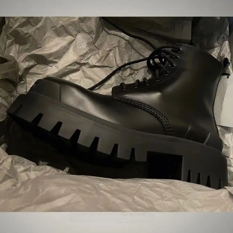 

Parisian Men's High-Top Boots Thi Bot Heightening Briti Sle oes Spring Autumn Season Retro Flats