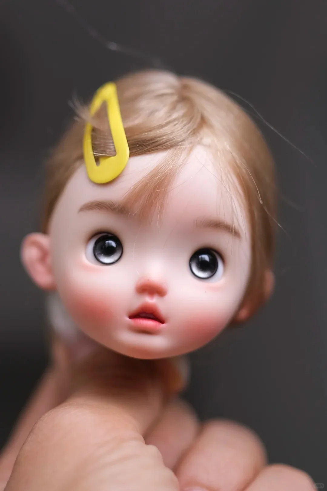 

New SD BJD doll 1/6 nimo Girl Head Amber Cute Beautiful Girl Makeup High Quality Resin Toy Gift Just a Head